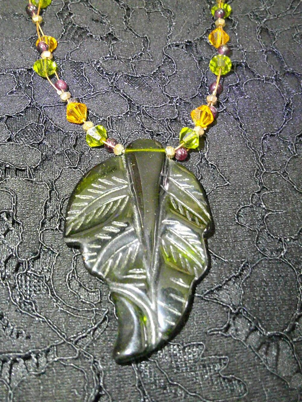Artisan Beaded Leaf Pendant Necklace Green Art Glass Acrylic 15" (can add extend